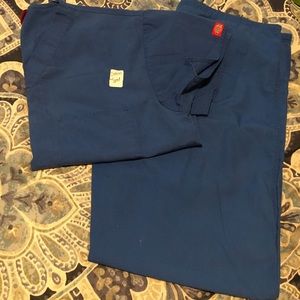 Scrub- dickies.   Woman’s drawstring small